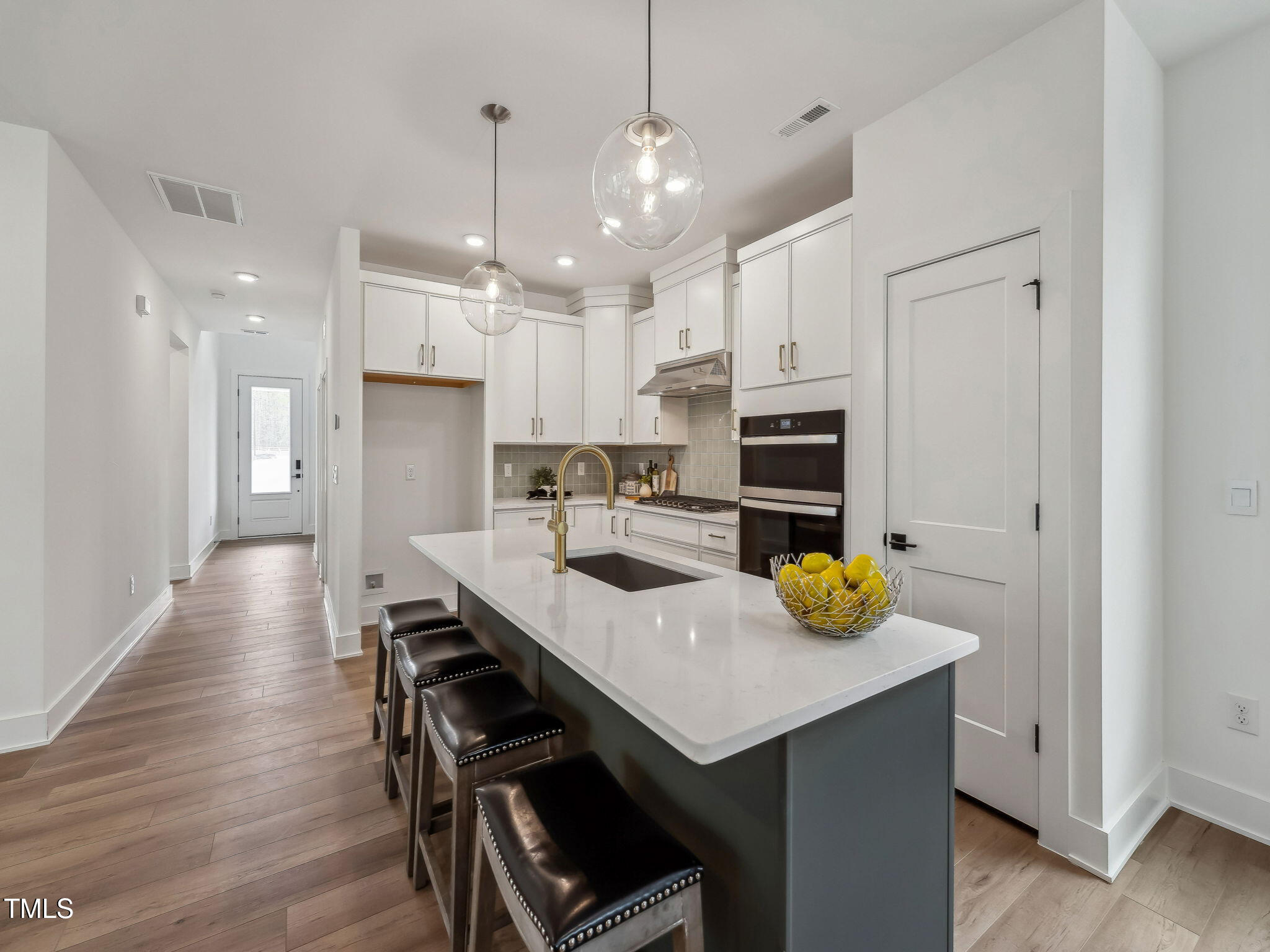 1425 Patchings Lane