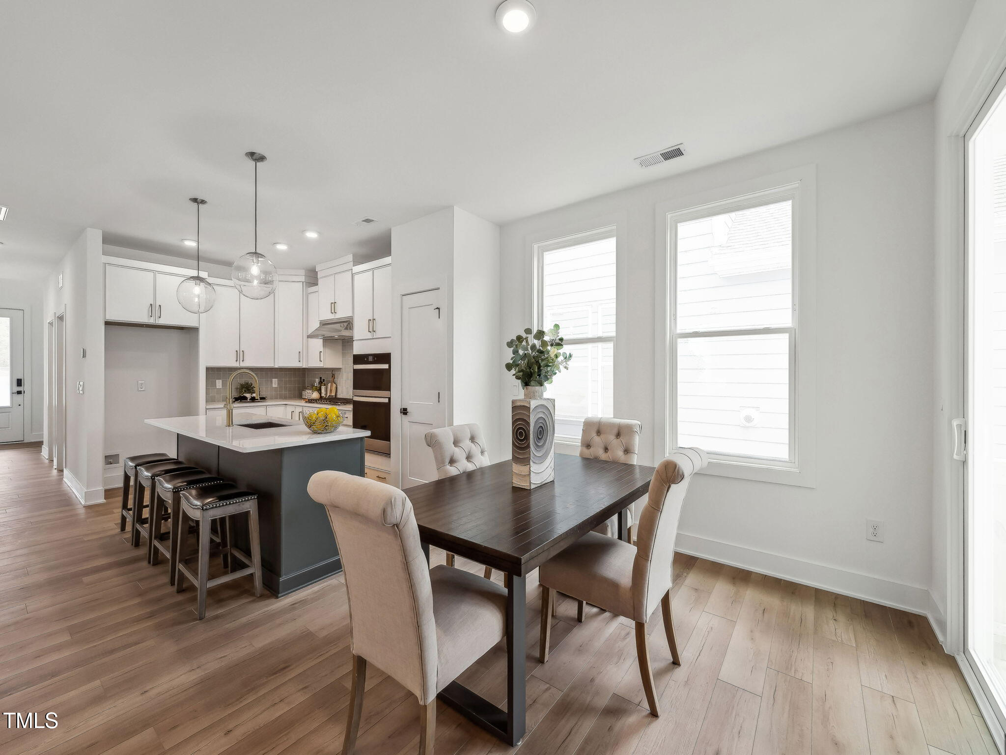 1425 Patchings Lane
