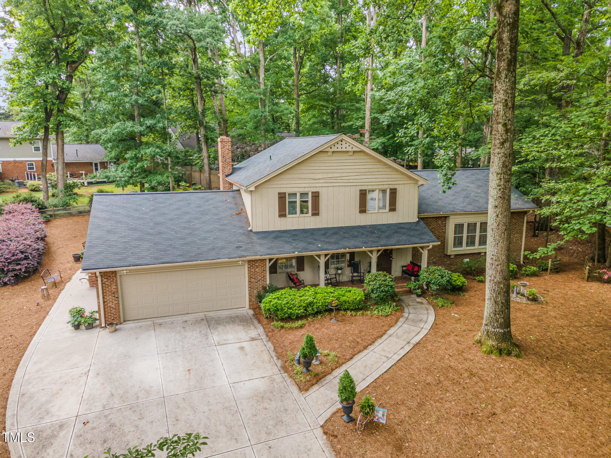 125 Amesbury Lane