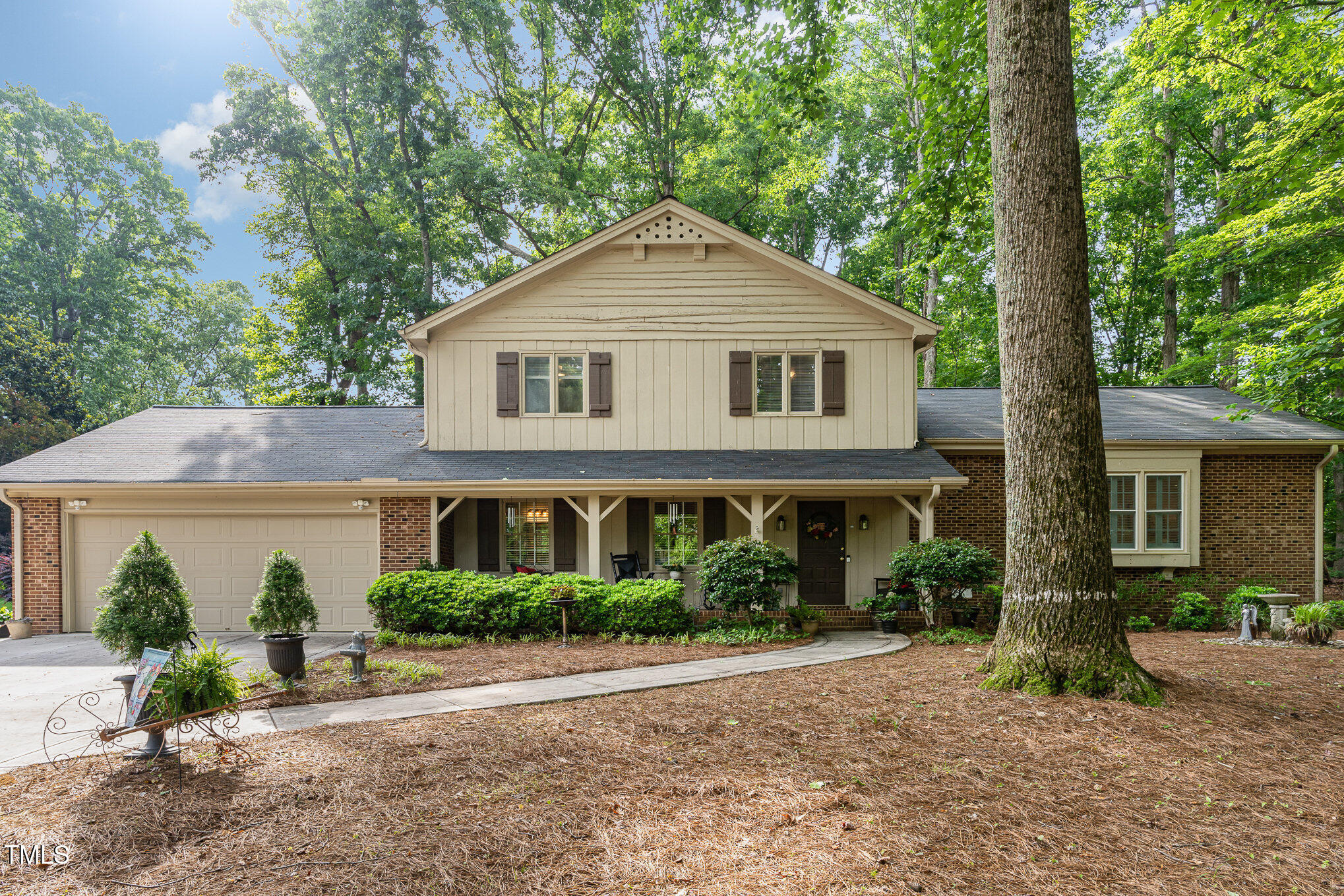 125 Amesbury Lane