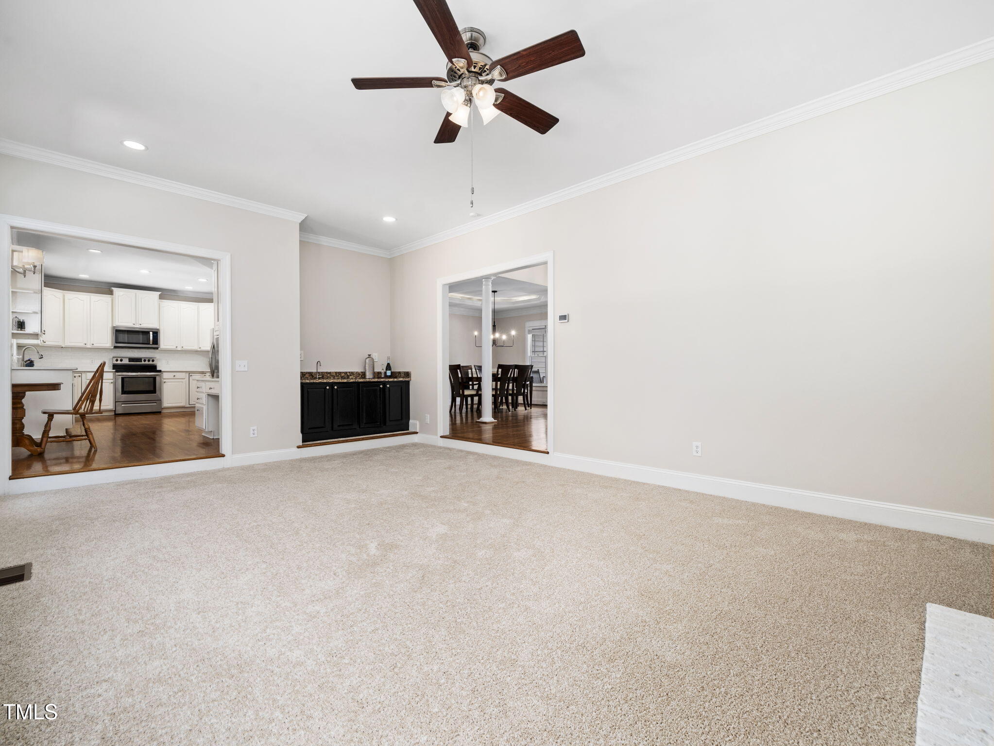 1437 Chelton Oaks Place