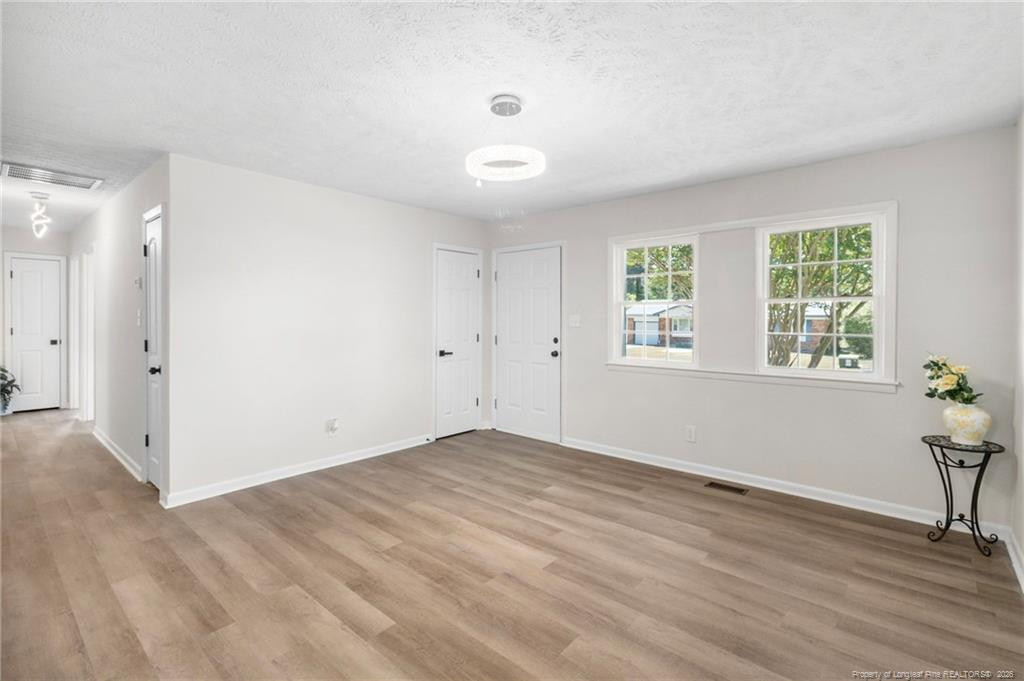 1609 Grandview Drive