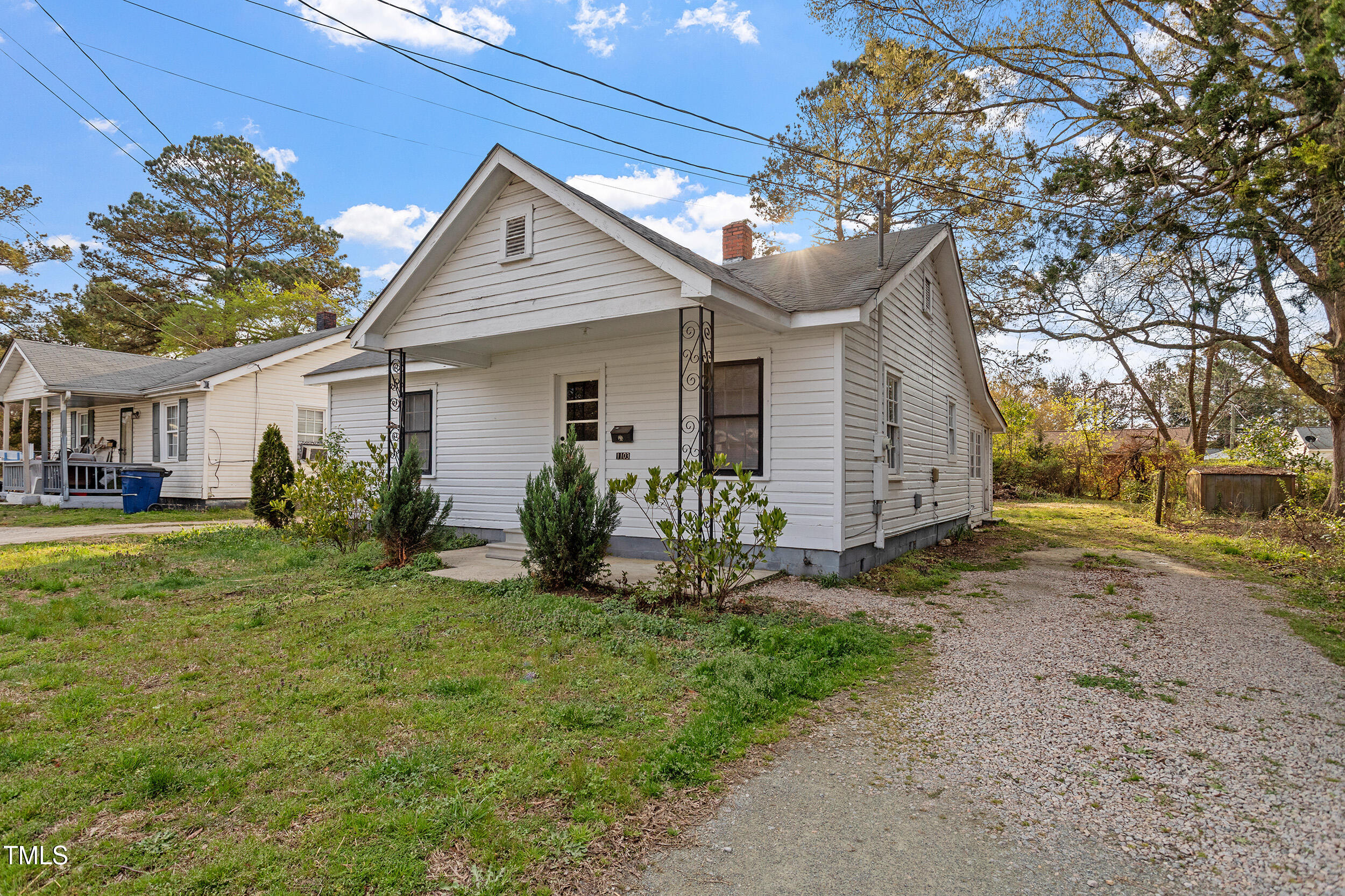 1103 Gaston Street