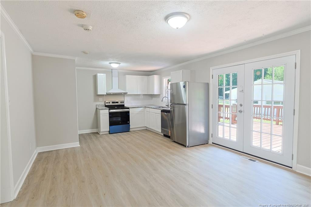 2076 Mango Circle