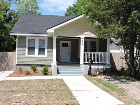 MLS: LP742288