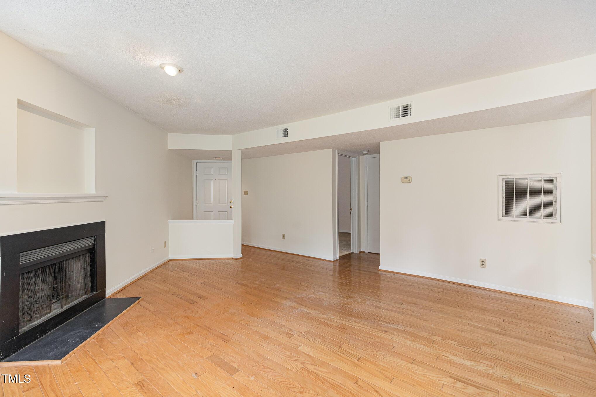 1011 Wirewood Drive 204