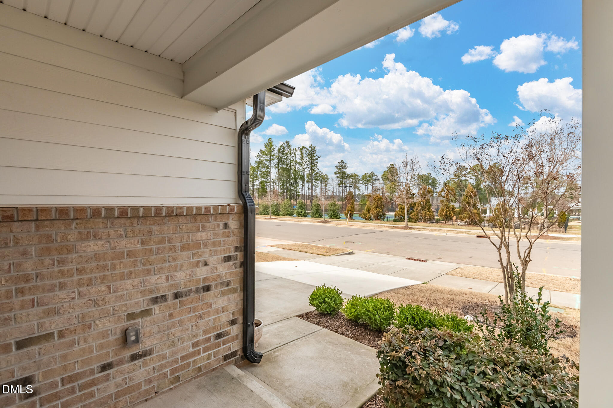 6434 Crown Parkway 65