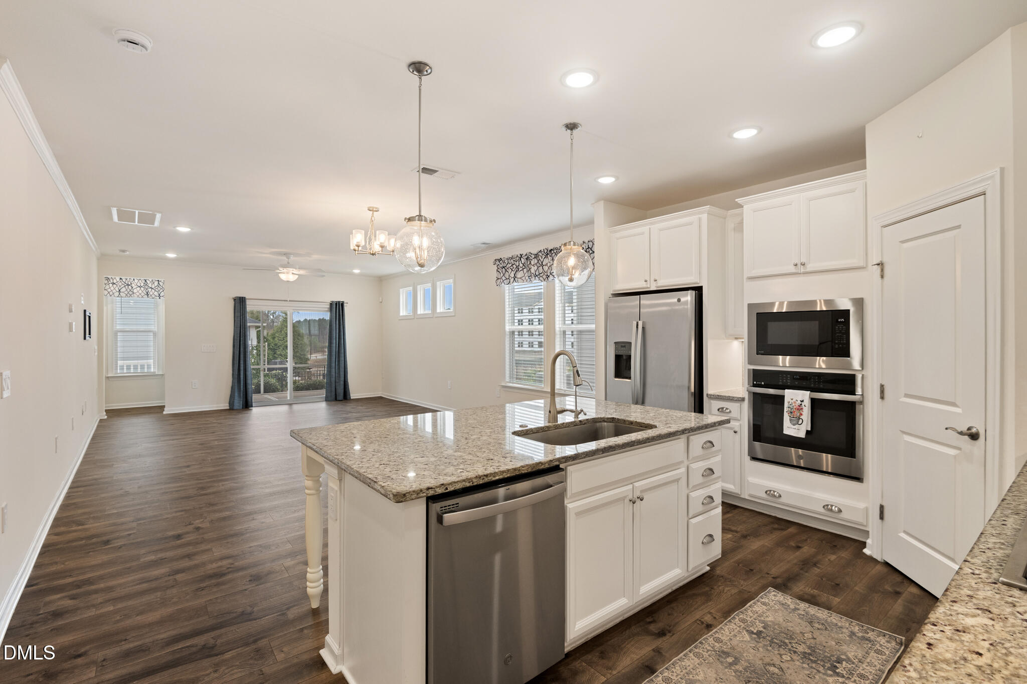 6434 Crown Parkway 65