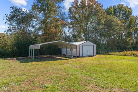 A home in Dunn