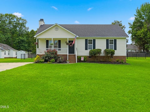 Photo of 116 Brandon Drive, Clayton, NC 27520 (MLS # 10182352)