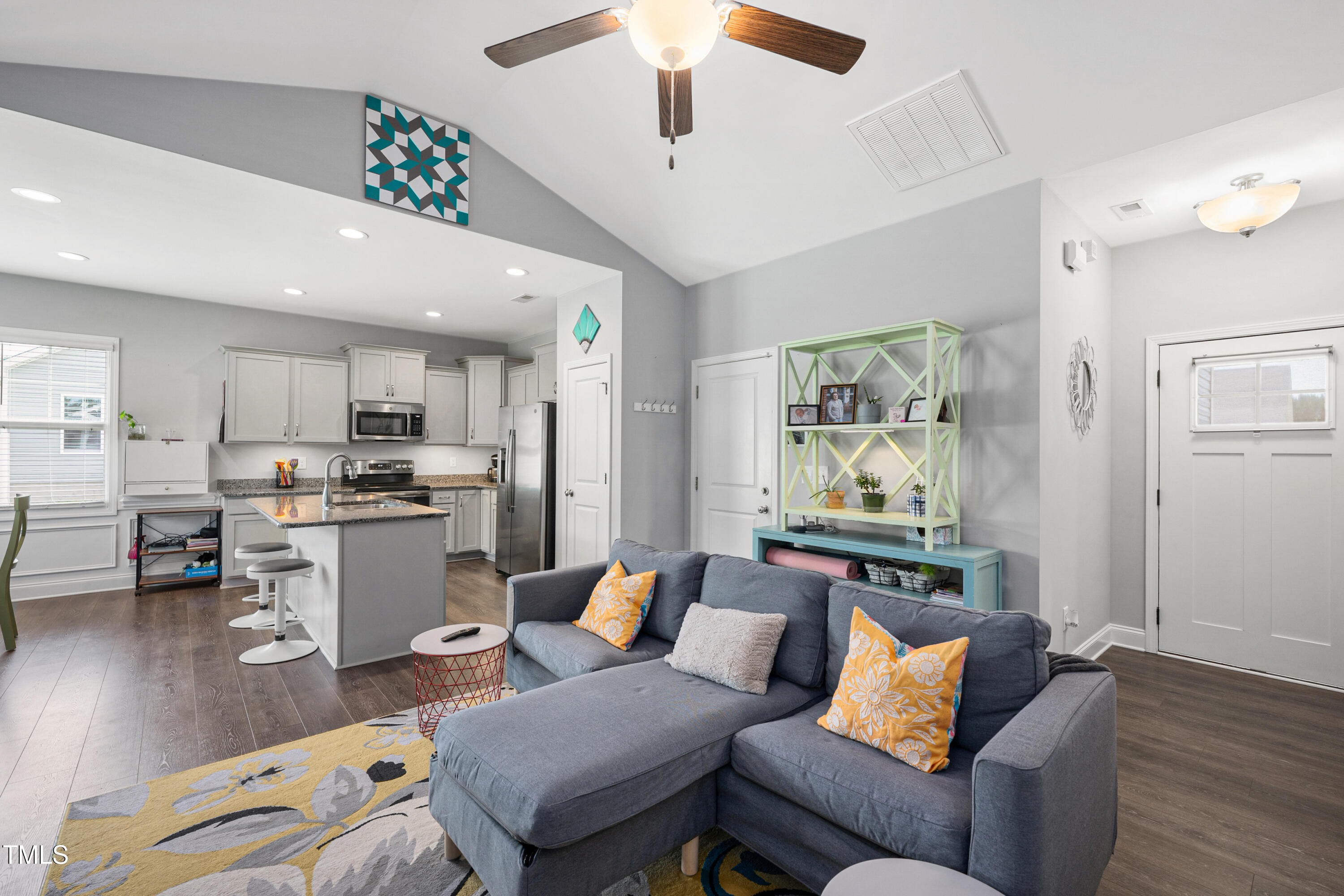 76 Day Lily Street