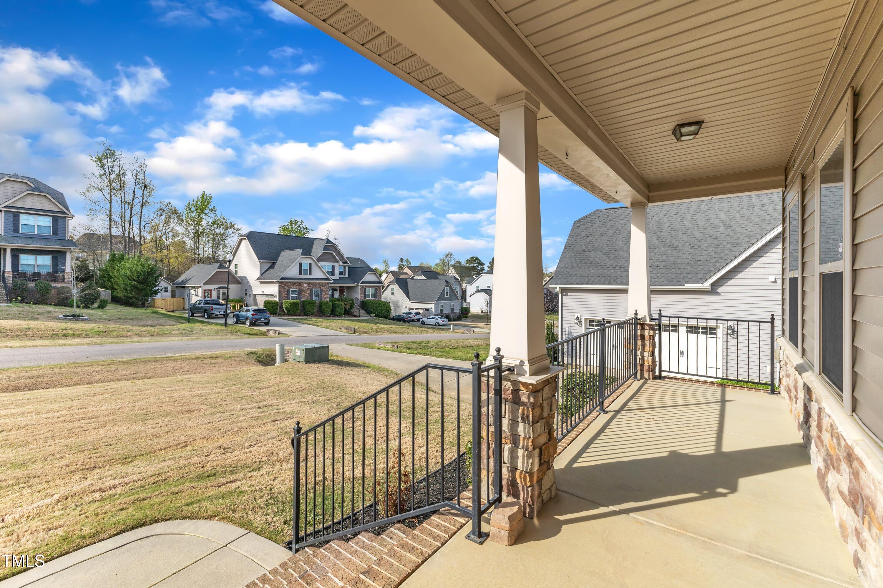 208 Tarkenton Court
