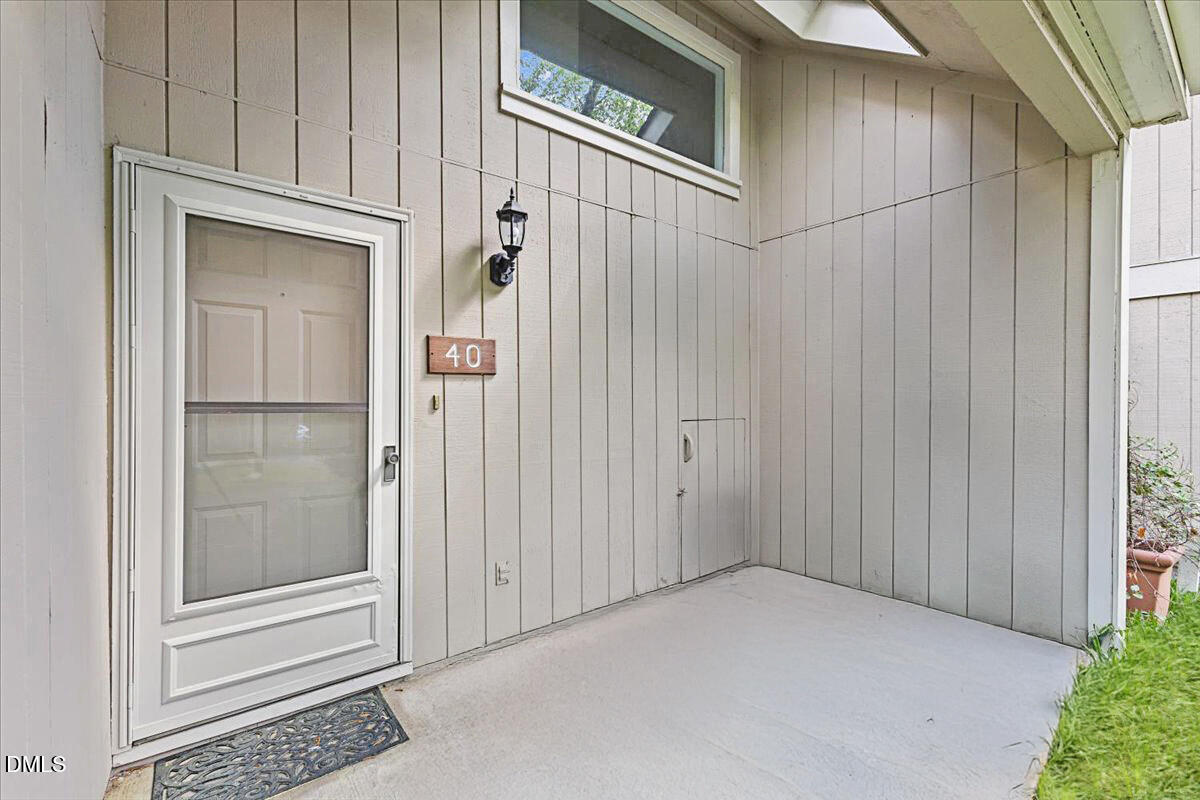 4101 Five Oaks Drive 40