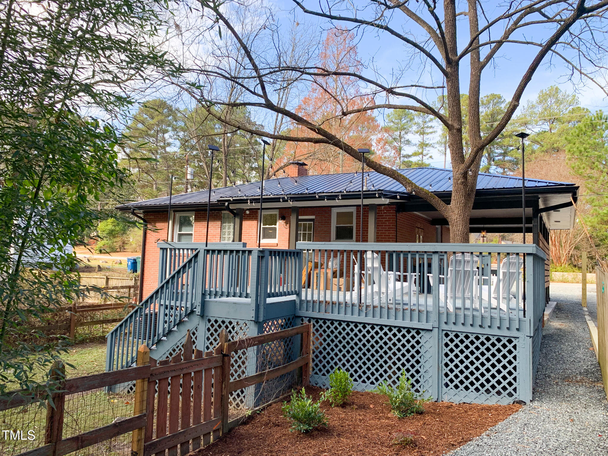 2907 University Drive