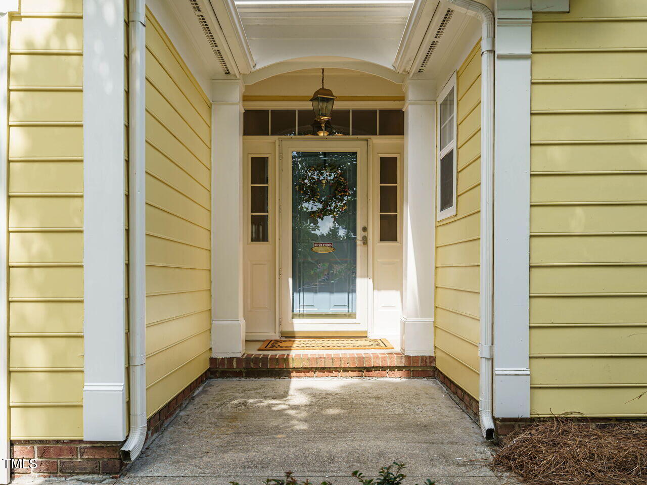 208 Hallwood Court