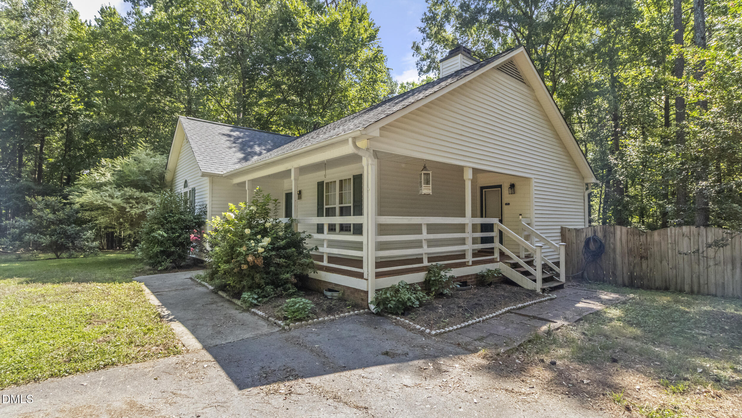 116 Drew Court