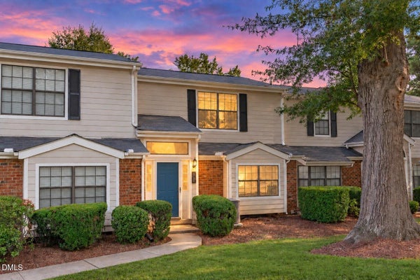 7918 FALCON REST CIR, RALEIGH, NC 27615 - Image 00ca94dfa4a9613e851be3f384c08c7d/3460166421