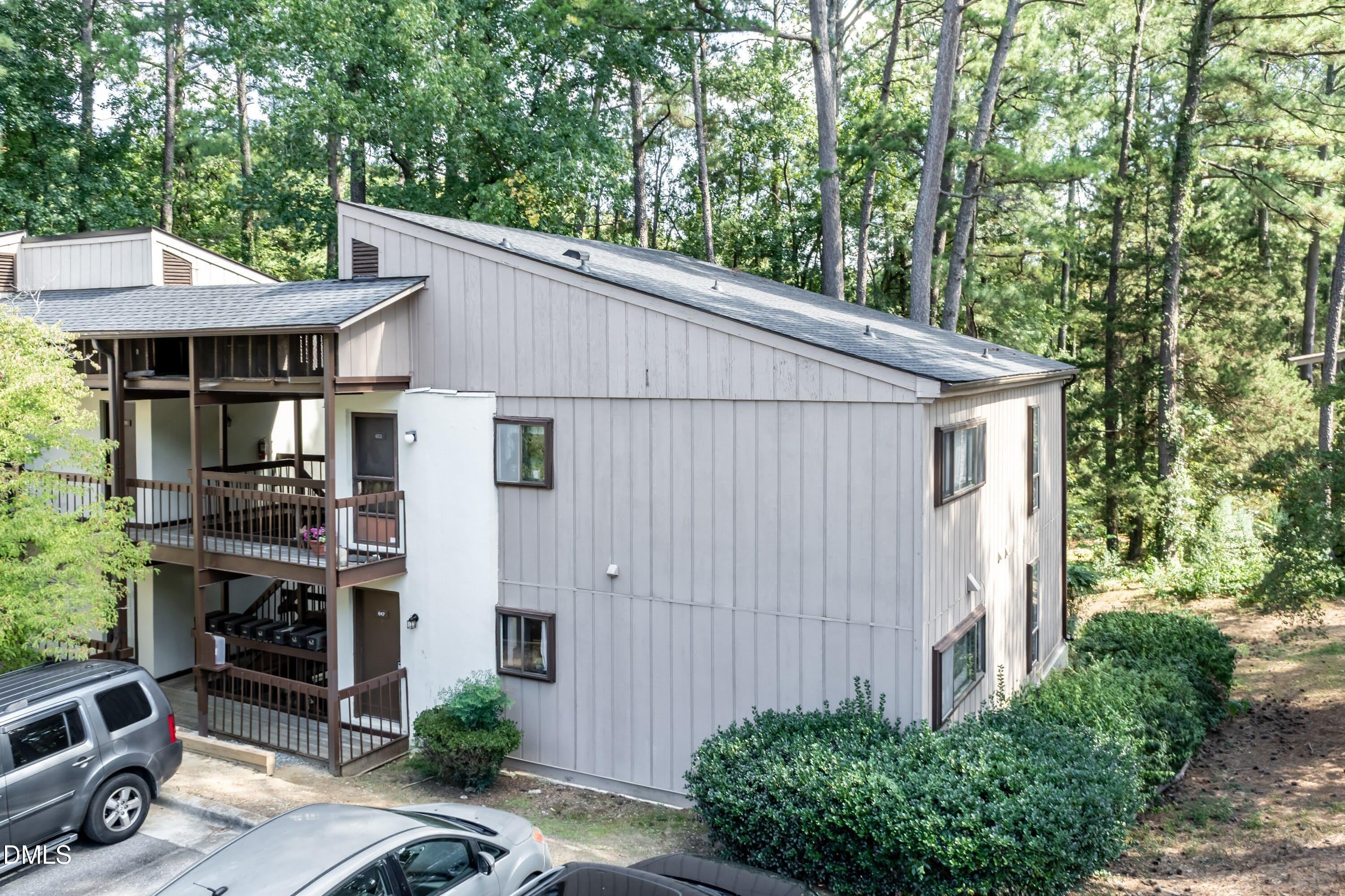 647 Pine Ridge Place
