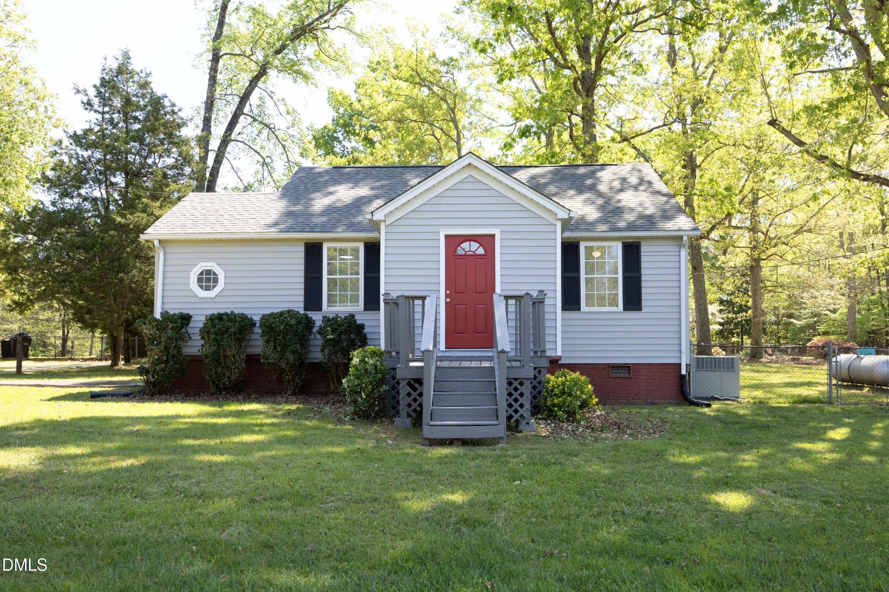 2490 Freshwater Road