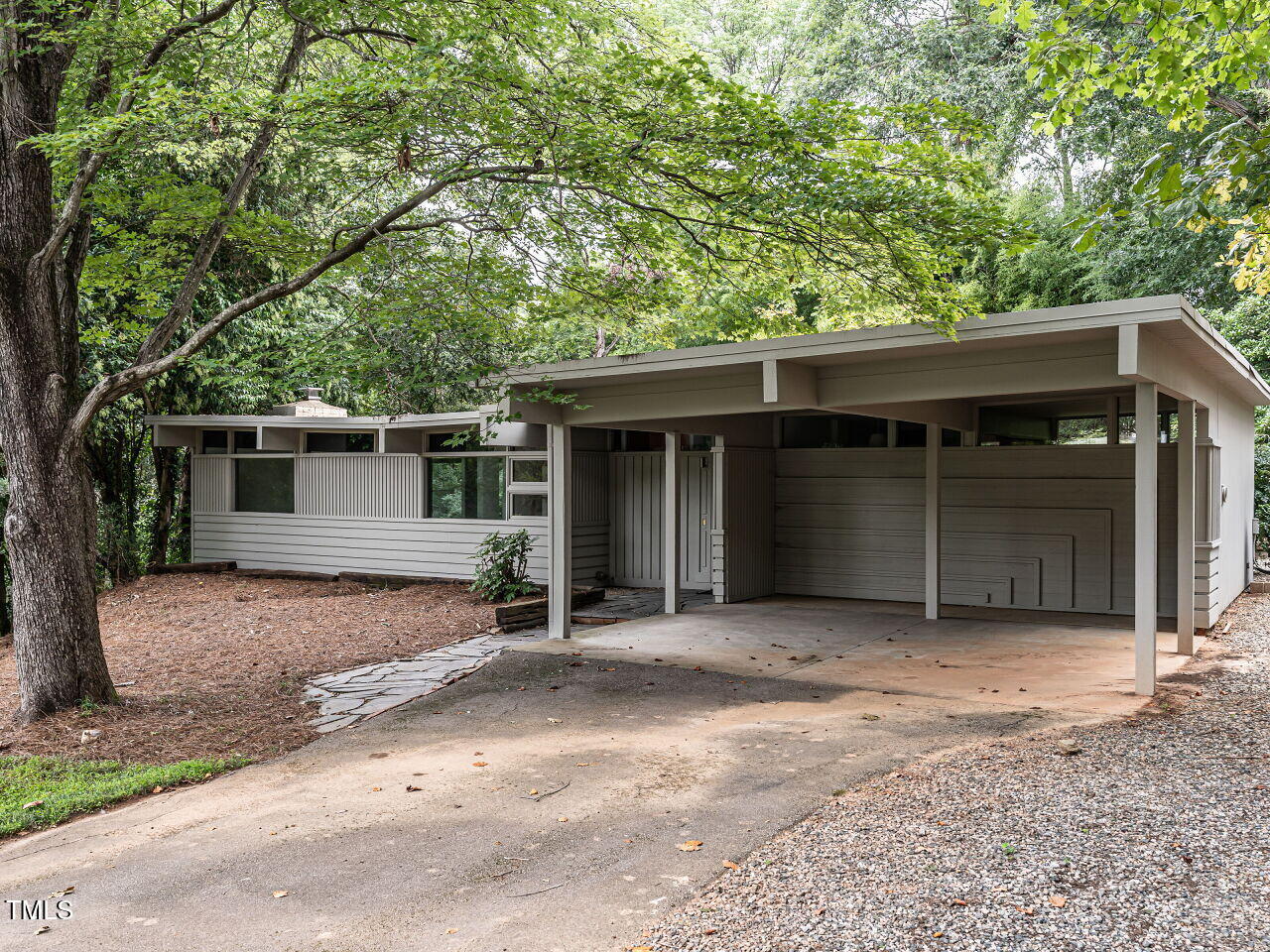 511 Transylvania Avenue