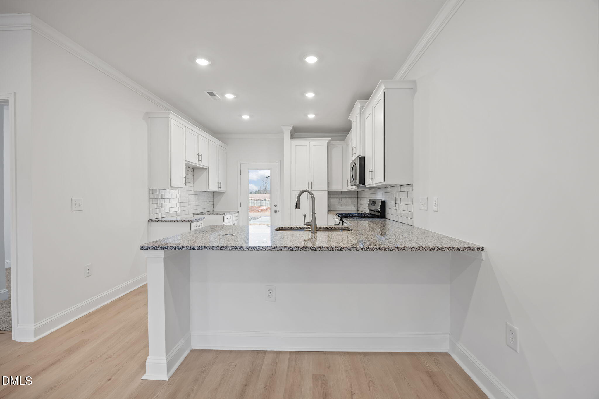 704 Winton Way 551