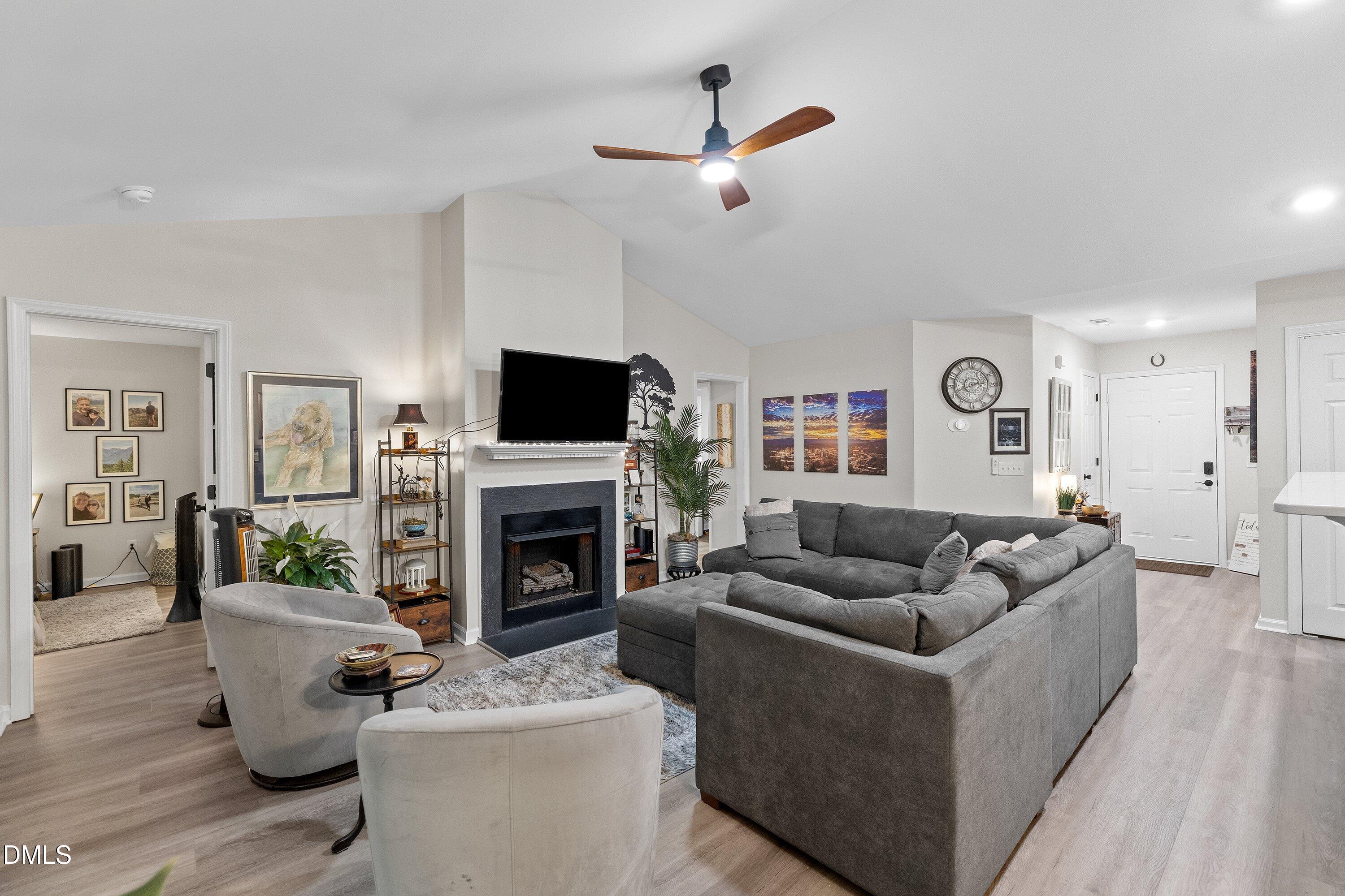 4022 Wellington Ridge Loop