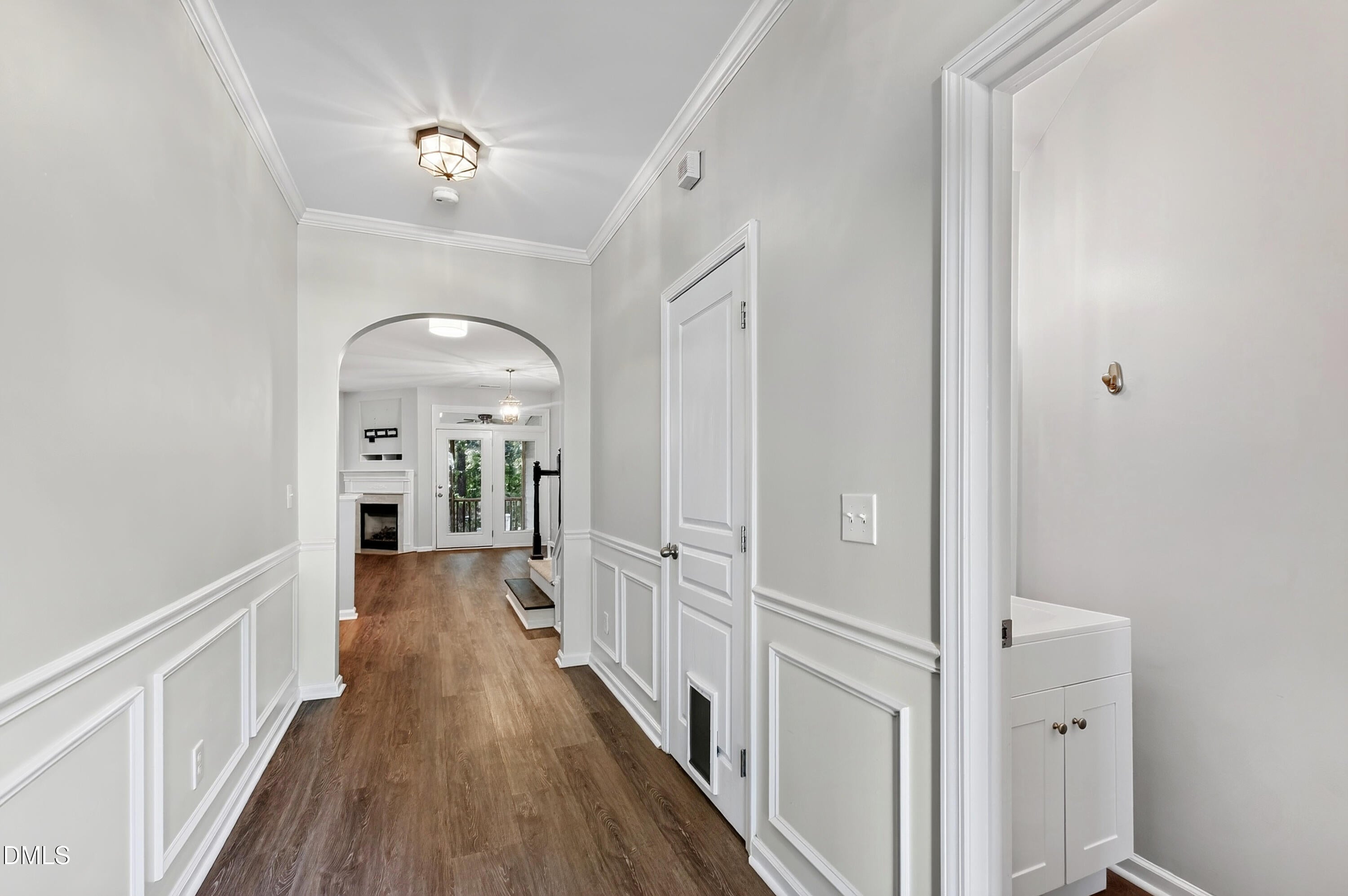 5806 Hourglass Court