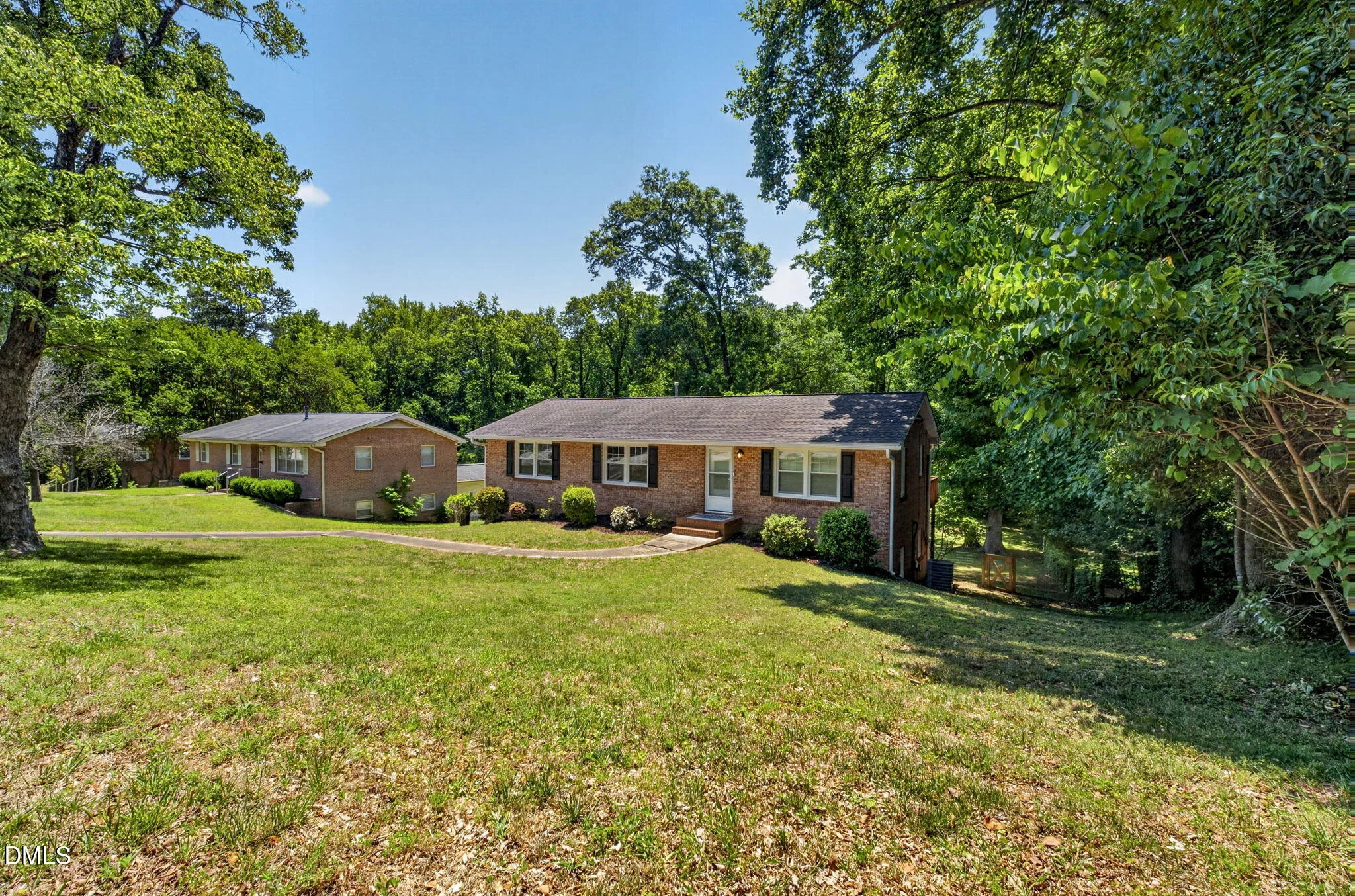 1224 Pineview Drive