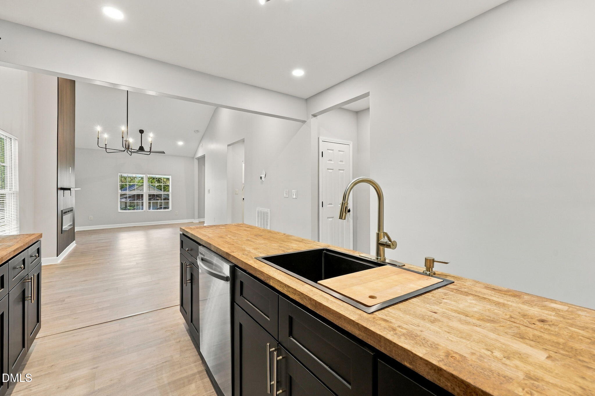 109 N Dunn Street