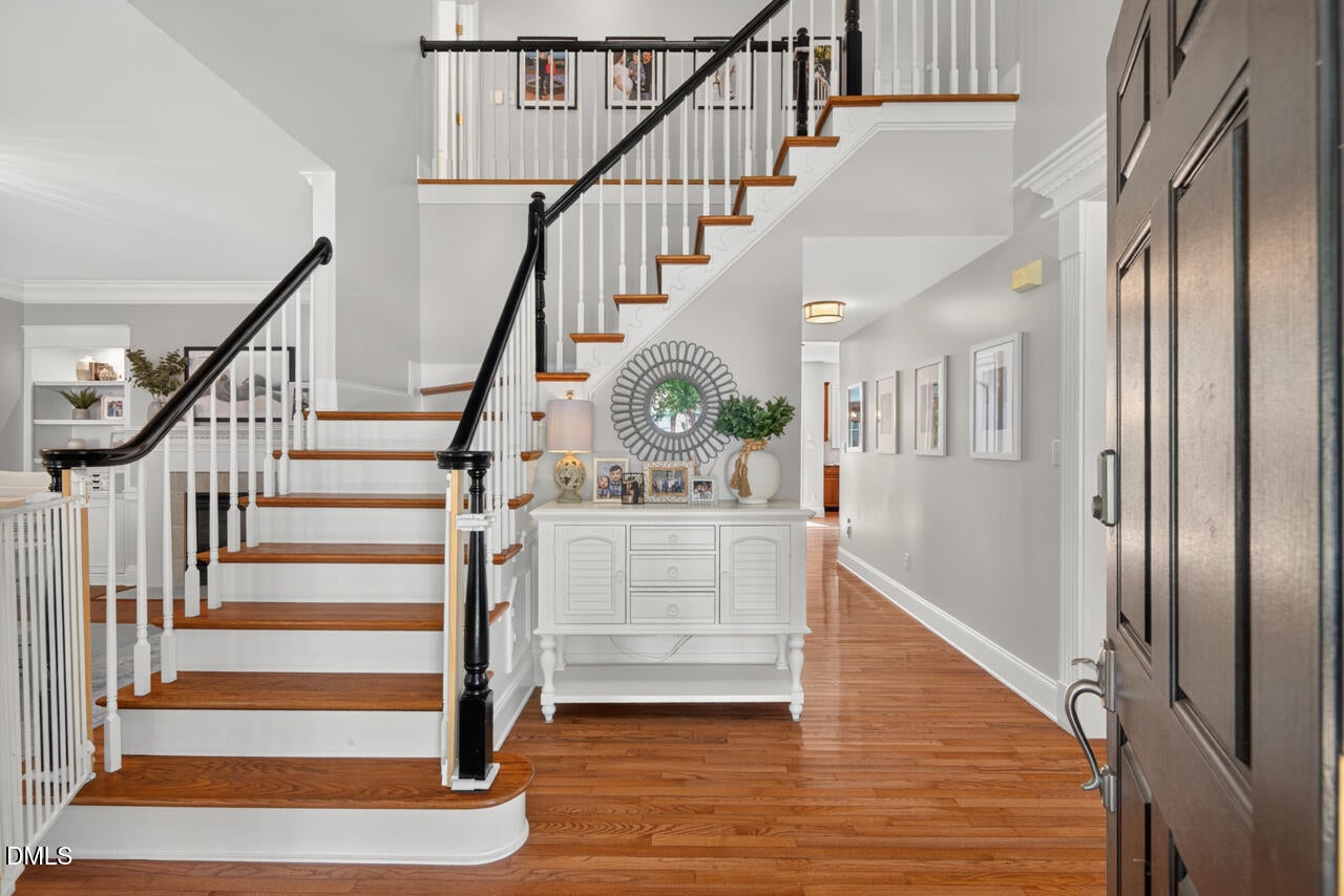 9121 Fawn Hill Court