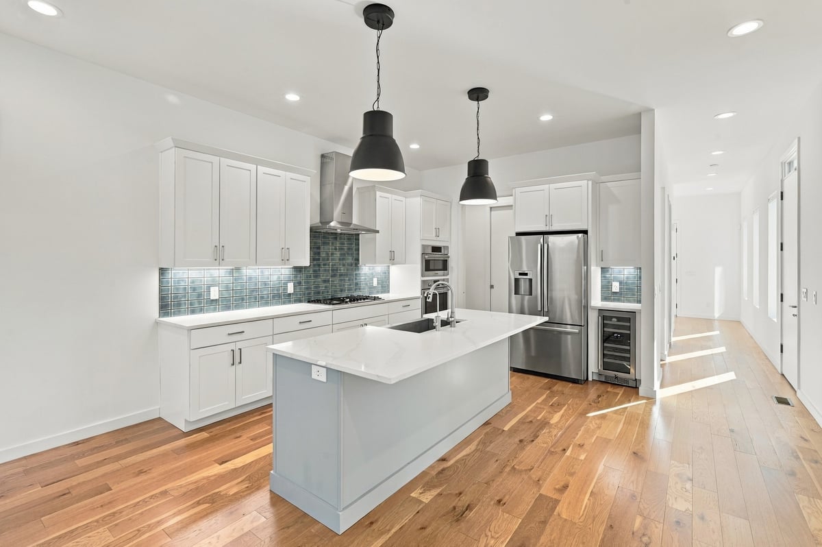 101 Inara Court