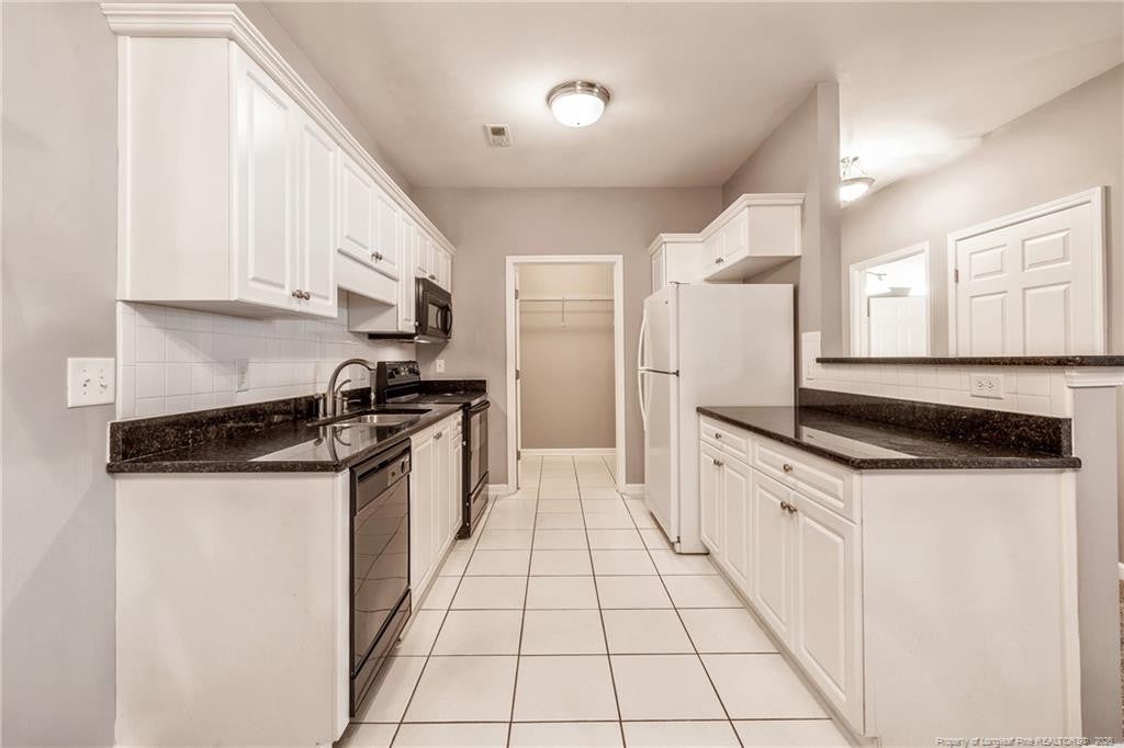 625 Marshtree Lane 304