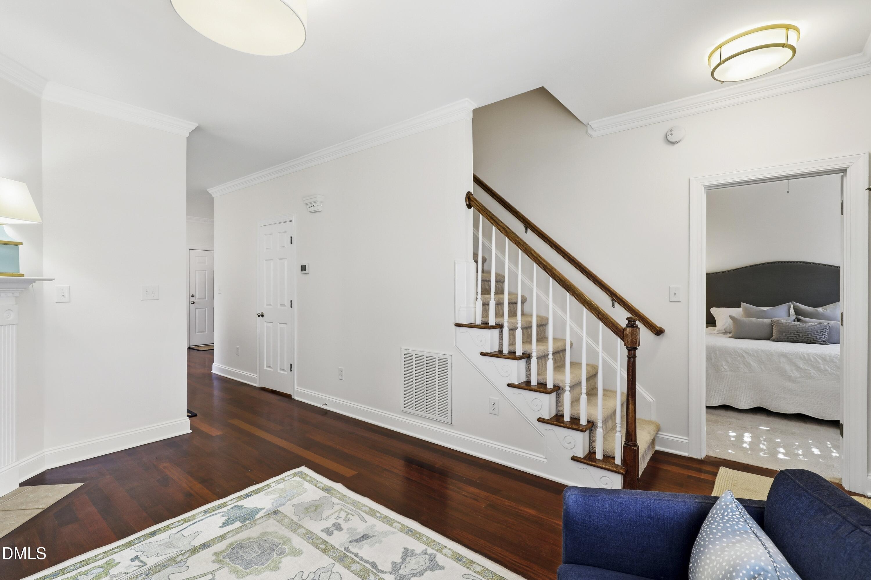 104 Garden Side Way