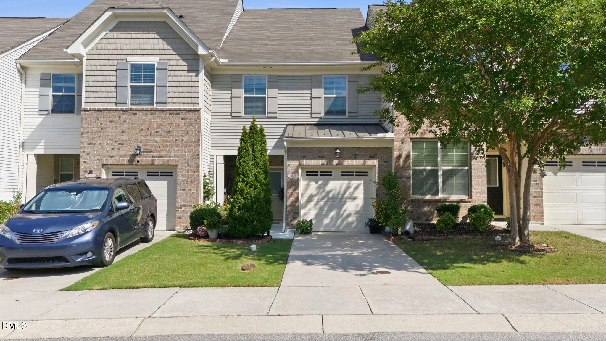 734 Davenbury Way