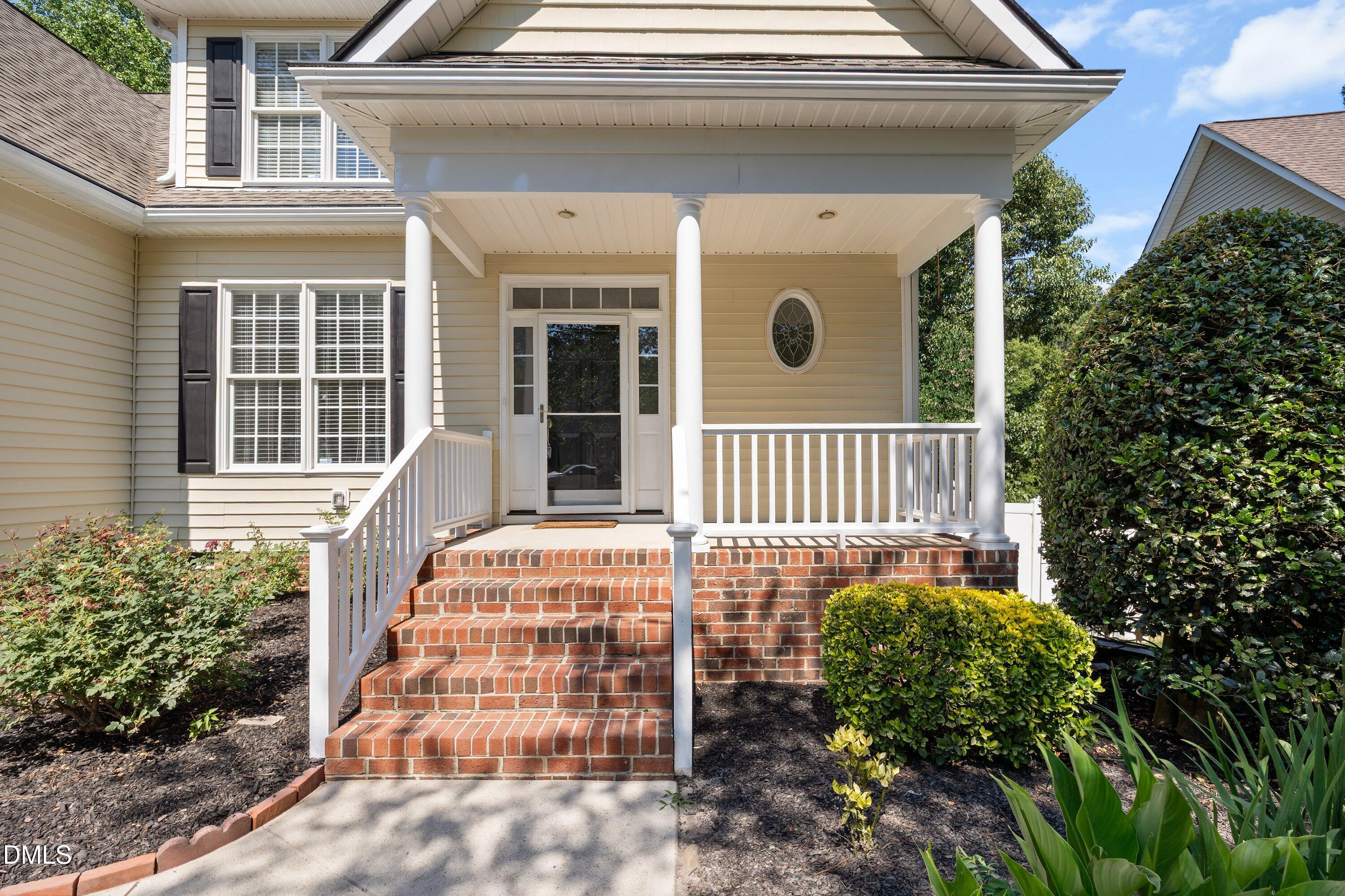 613 Cresstar Drive