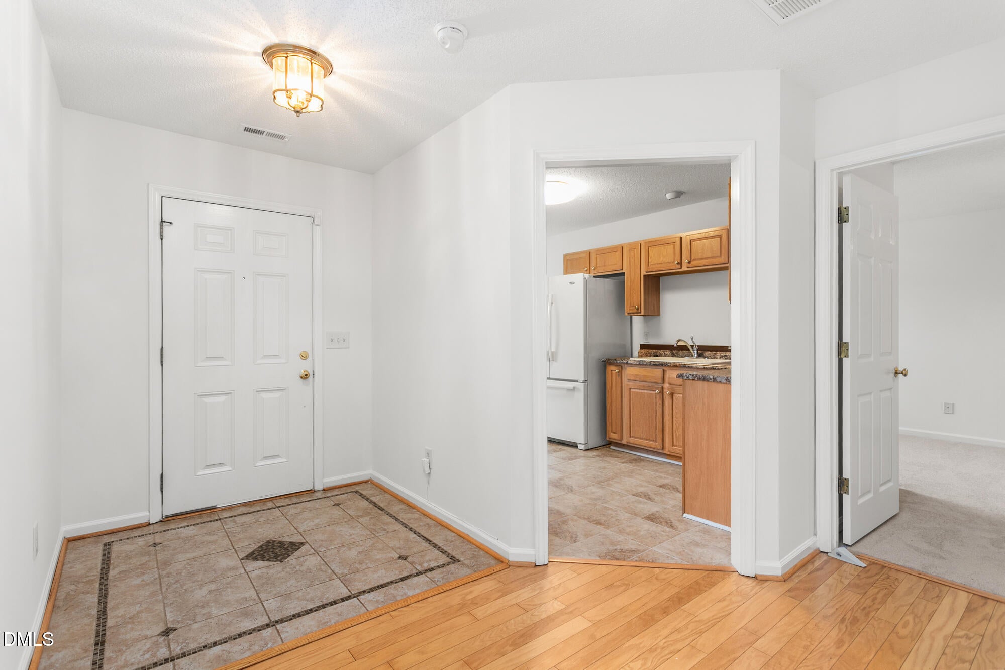 3008 Old Craig Trail
