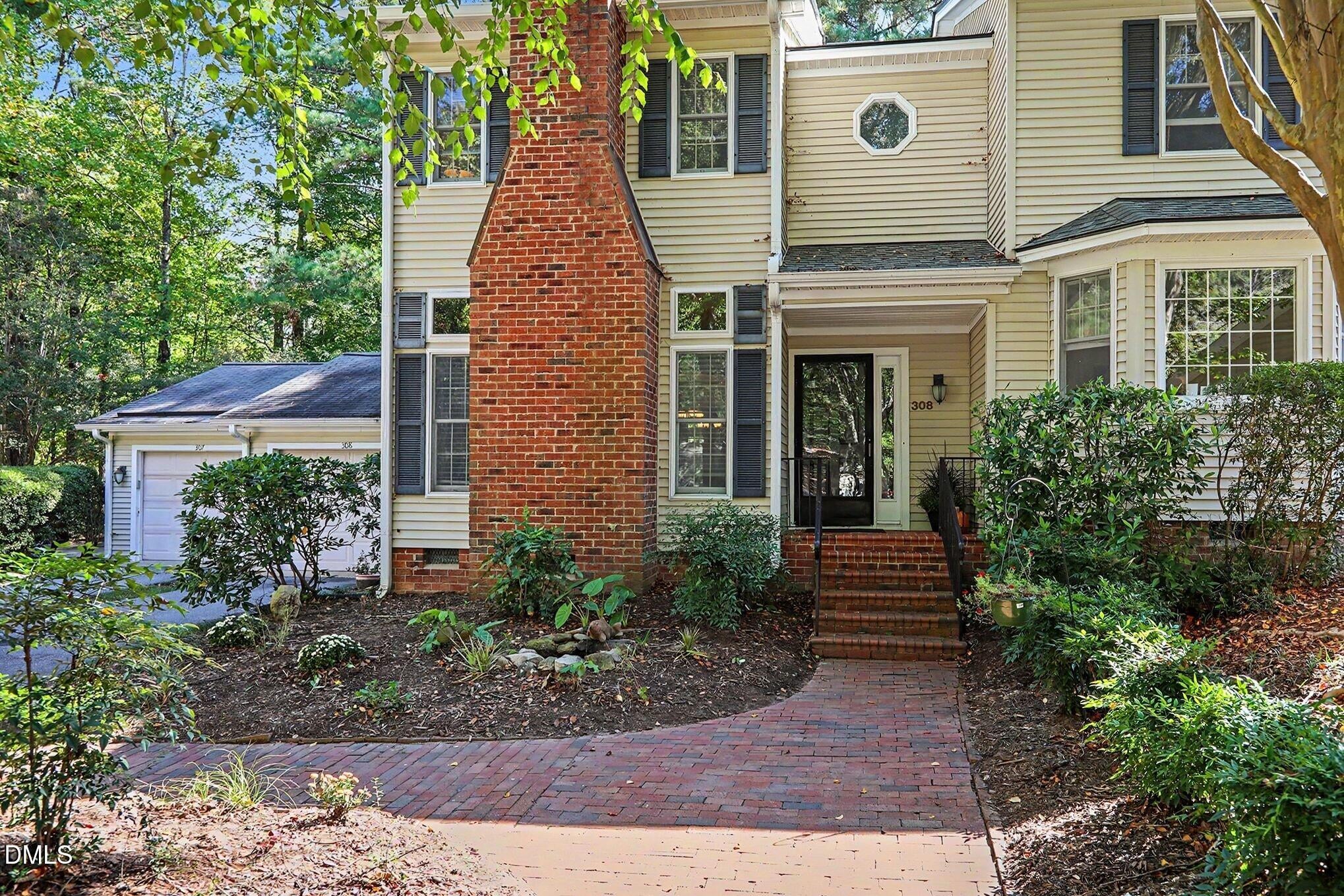 308 Baneberry Close