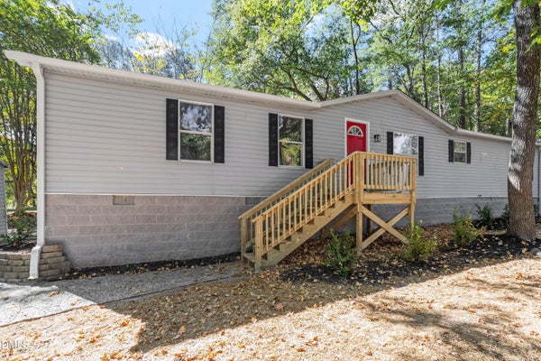 131 BLALOCK ST, HOLLY SPRINGS, NC 27540 - Image 07b2d96f5456775fc3ed660e1e9db45c/1624903617