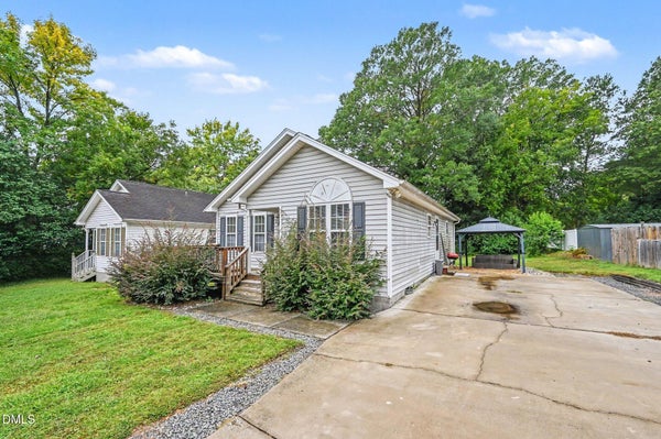 1937 BIRMINGHAM AVE, DURHAM, NC 27704 - Image 07c0552ce894c5c7c13e6a0a6717045c/1761850197