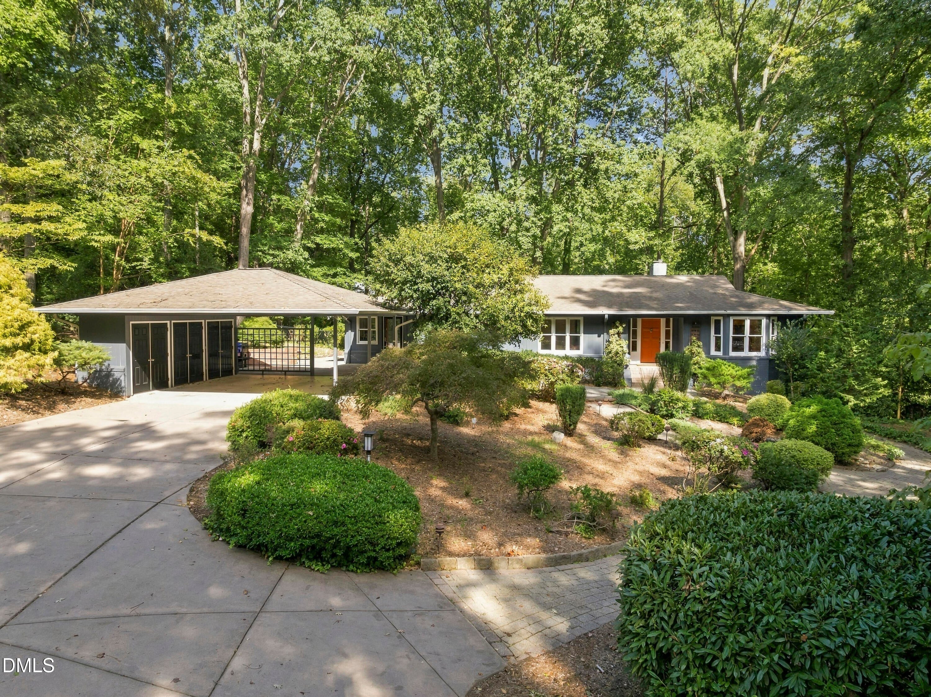 1126 Sourwood Drive