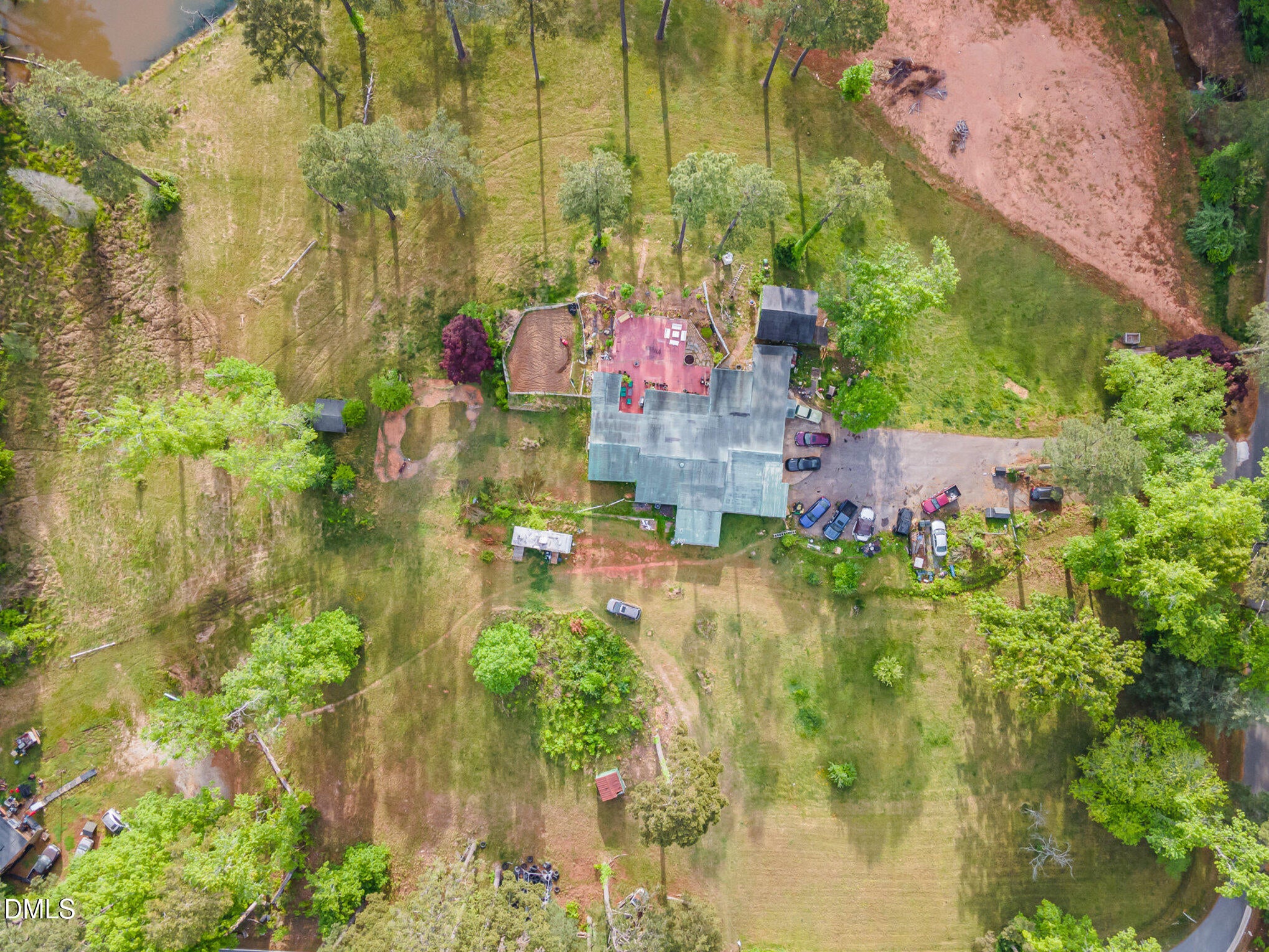 8001 Caddy Road