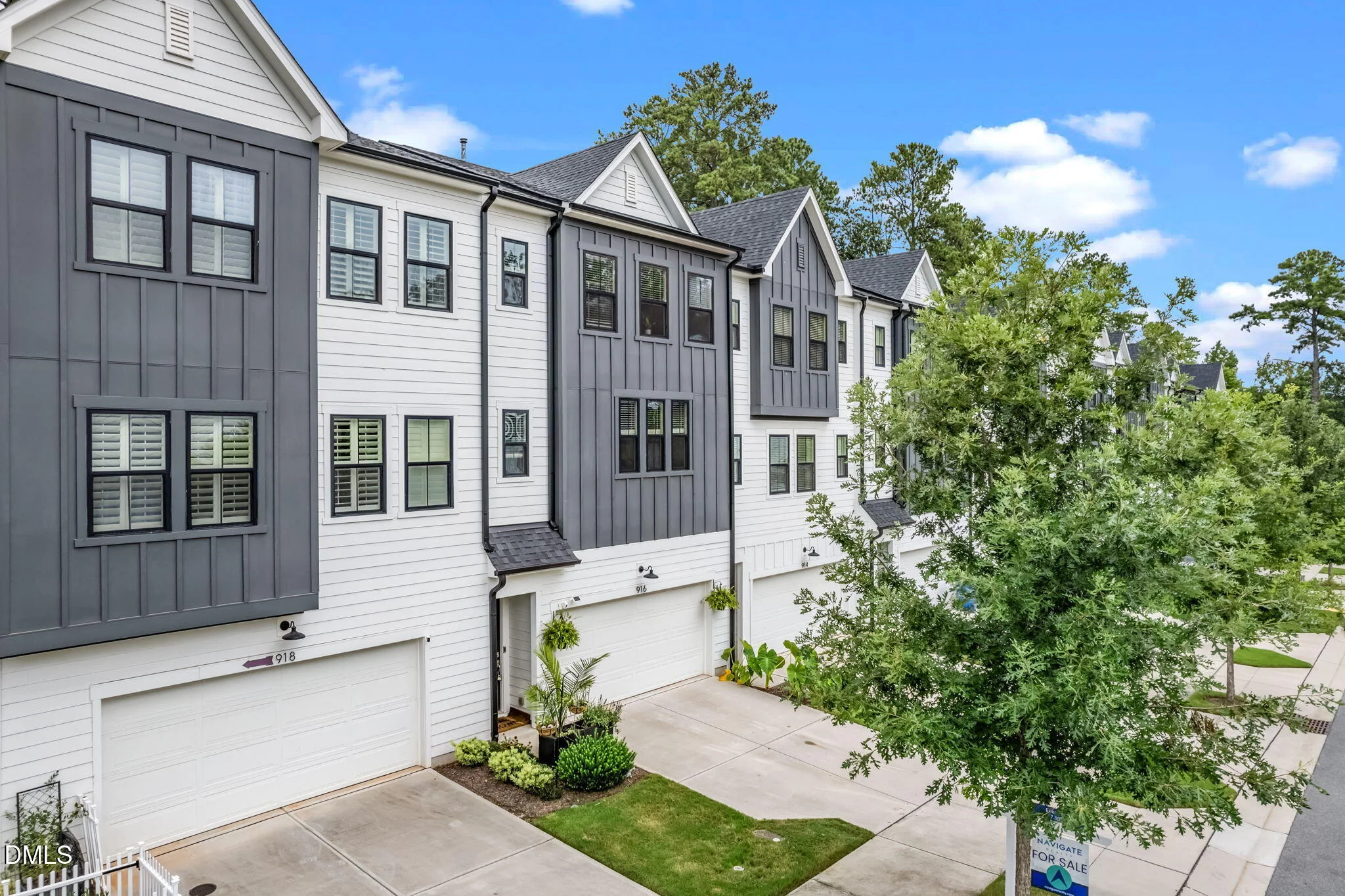 916 Waterside View Drive