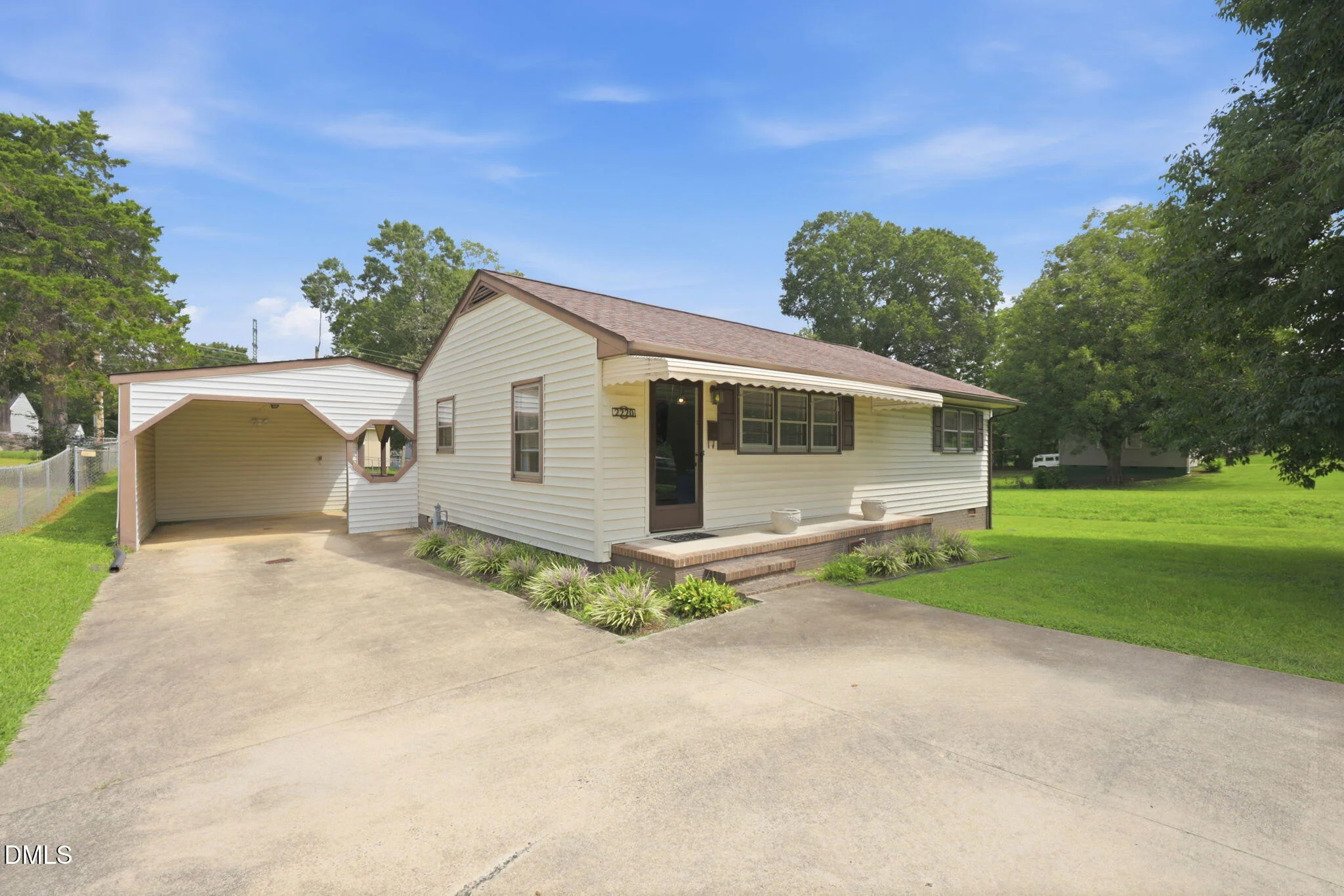 2220 Mckinney Street, Burlington, NC, 27217