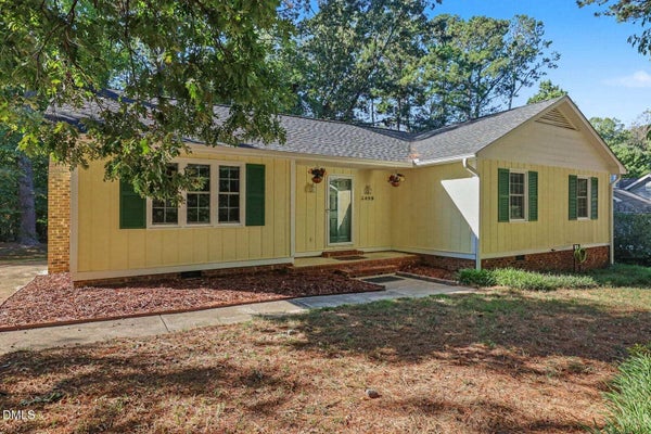 5409 DOE LN, APEX, NC 27539 - Image 08daed44e5f83e6f39d388eb386def85/1536156701