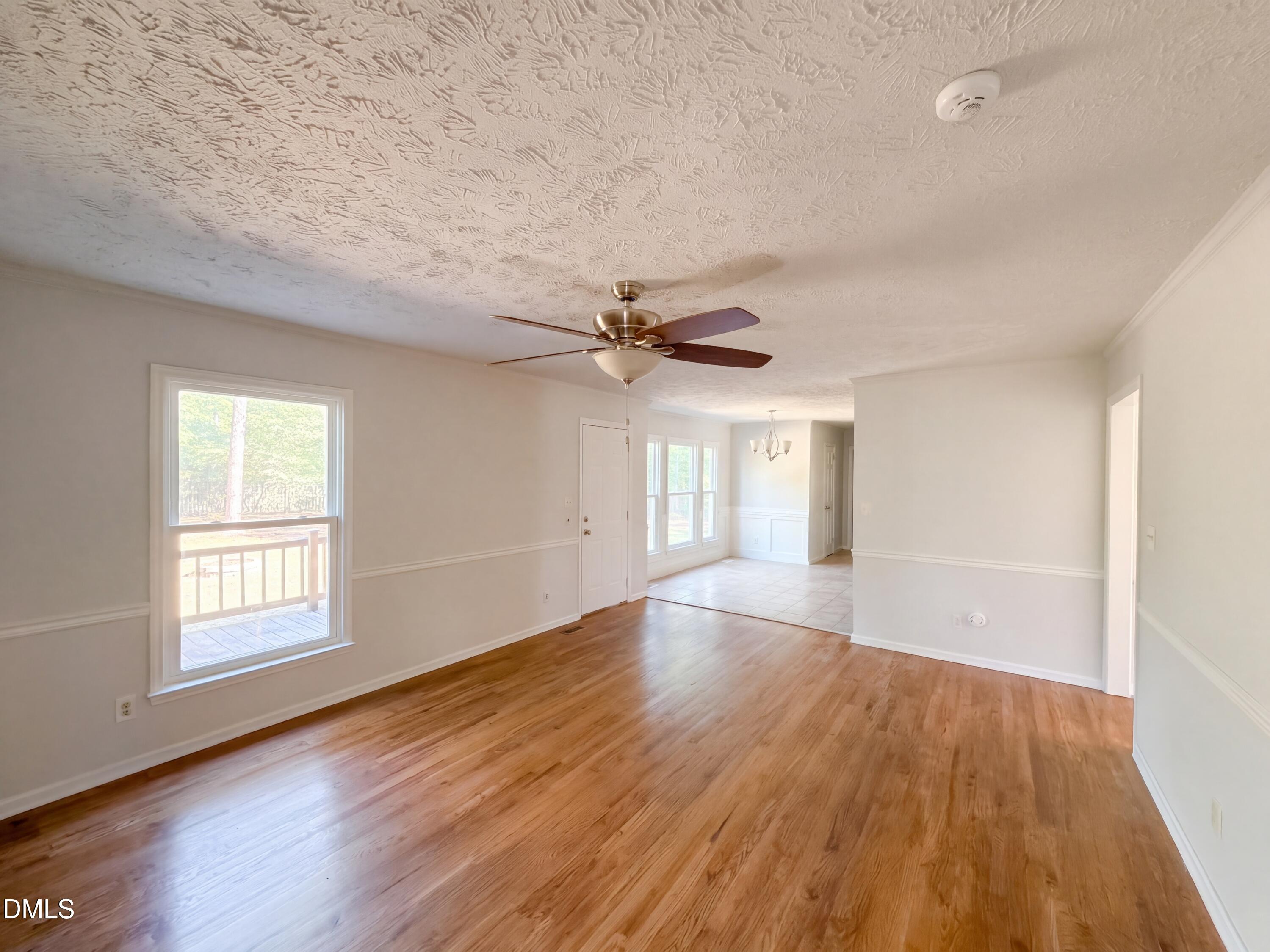 1512 Redbud Drive