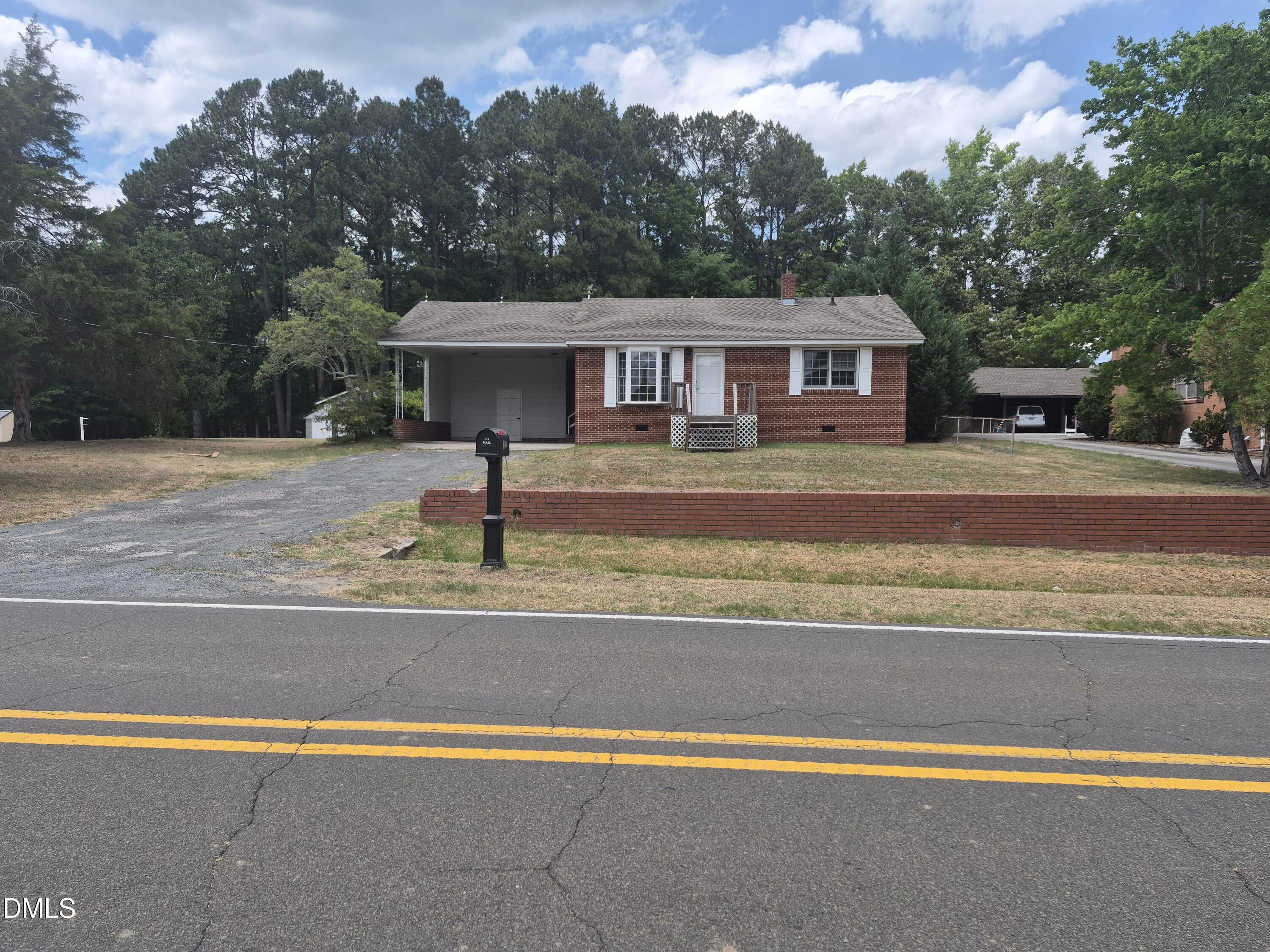 109 Moss Road
