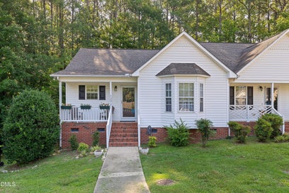 2016 E Cotton Gin Drive Clayton NC 27527