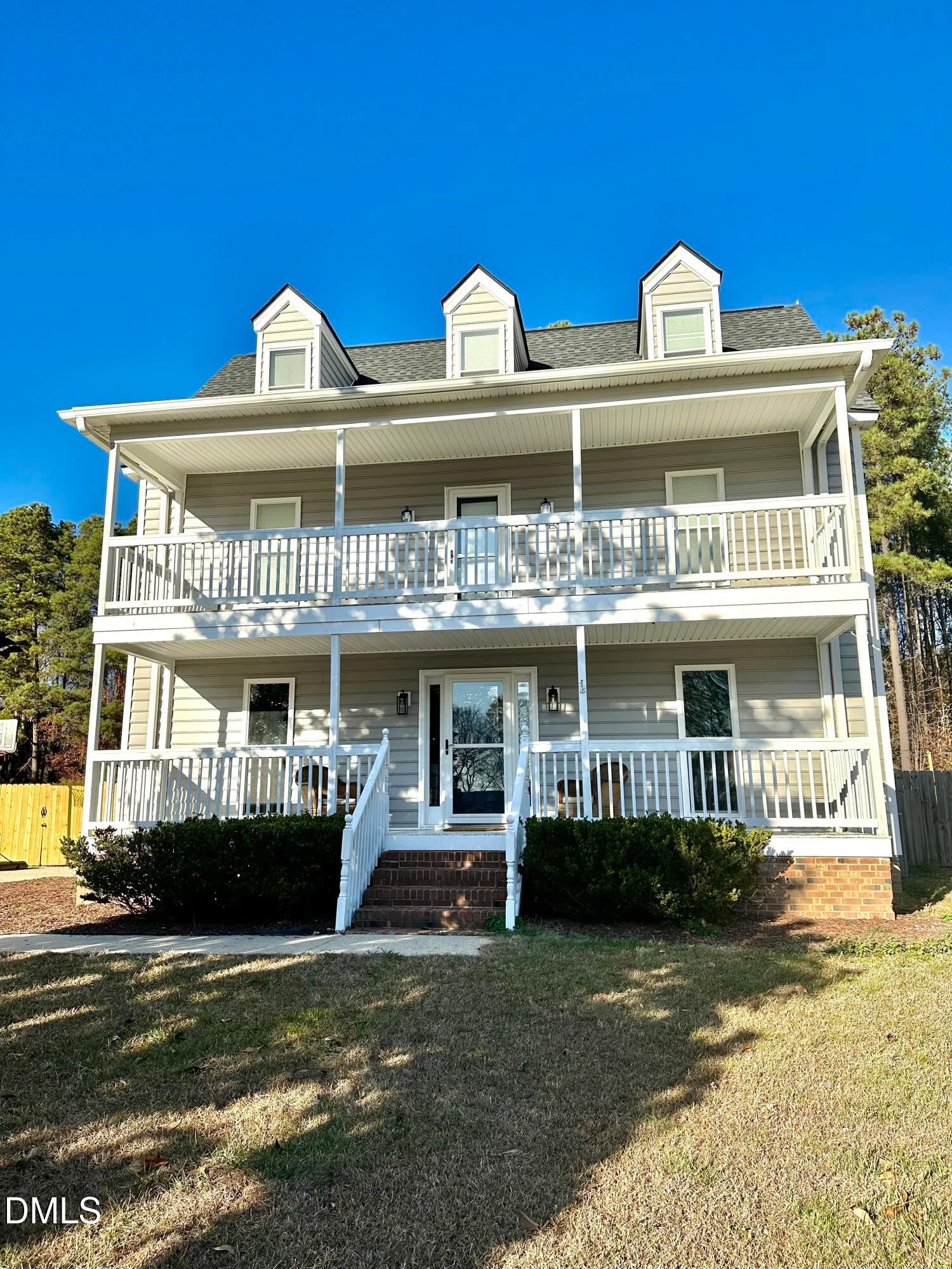 2037 Queen Charlotte Place