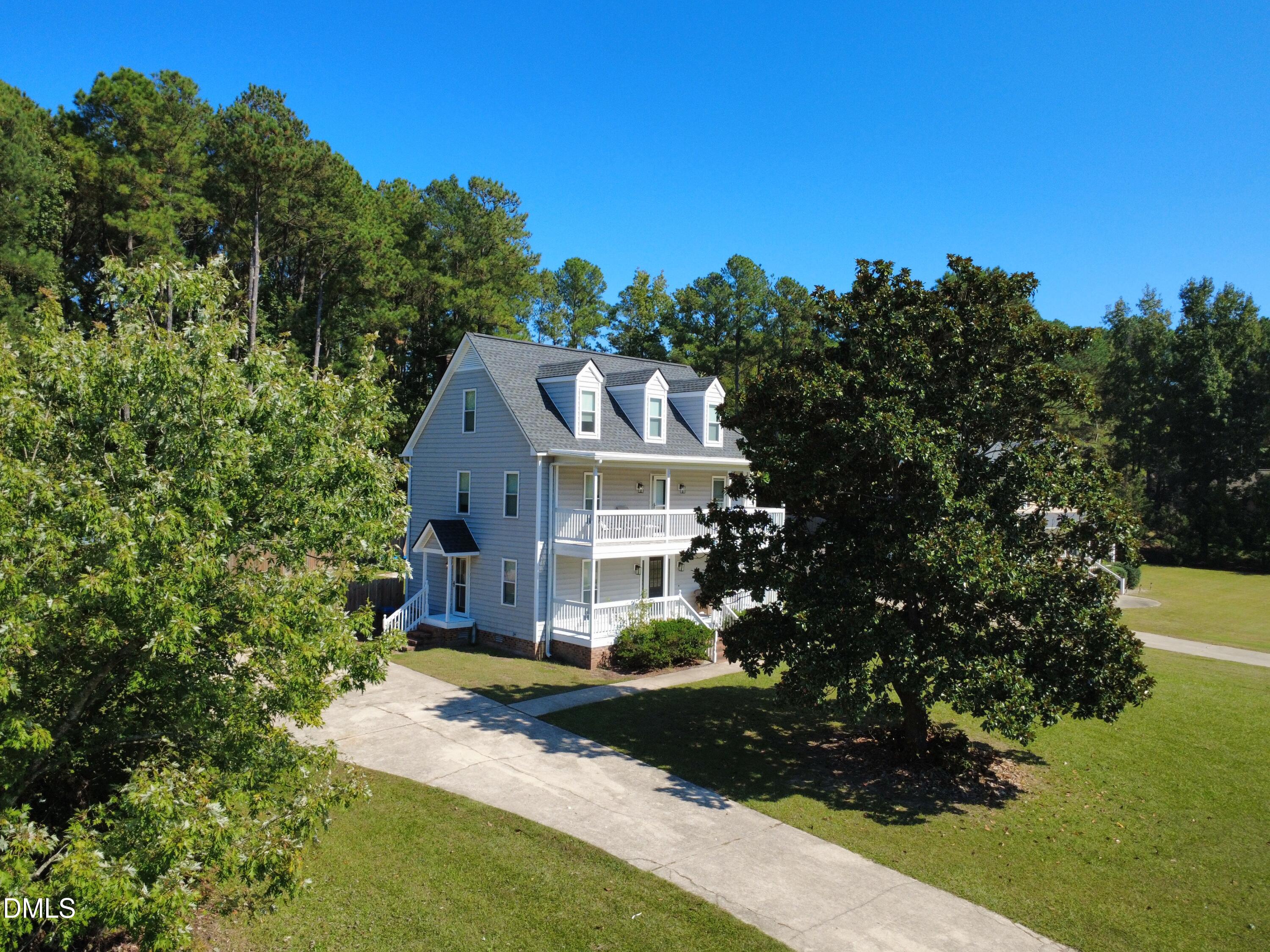 2037 Queen Charlotte Place