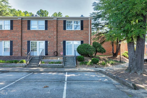 Photo for 107 Chaucer Court